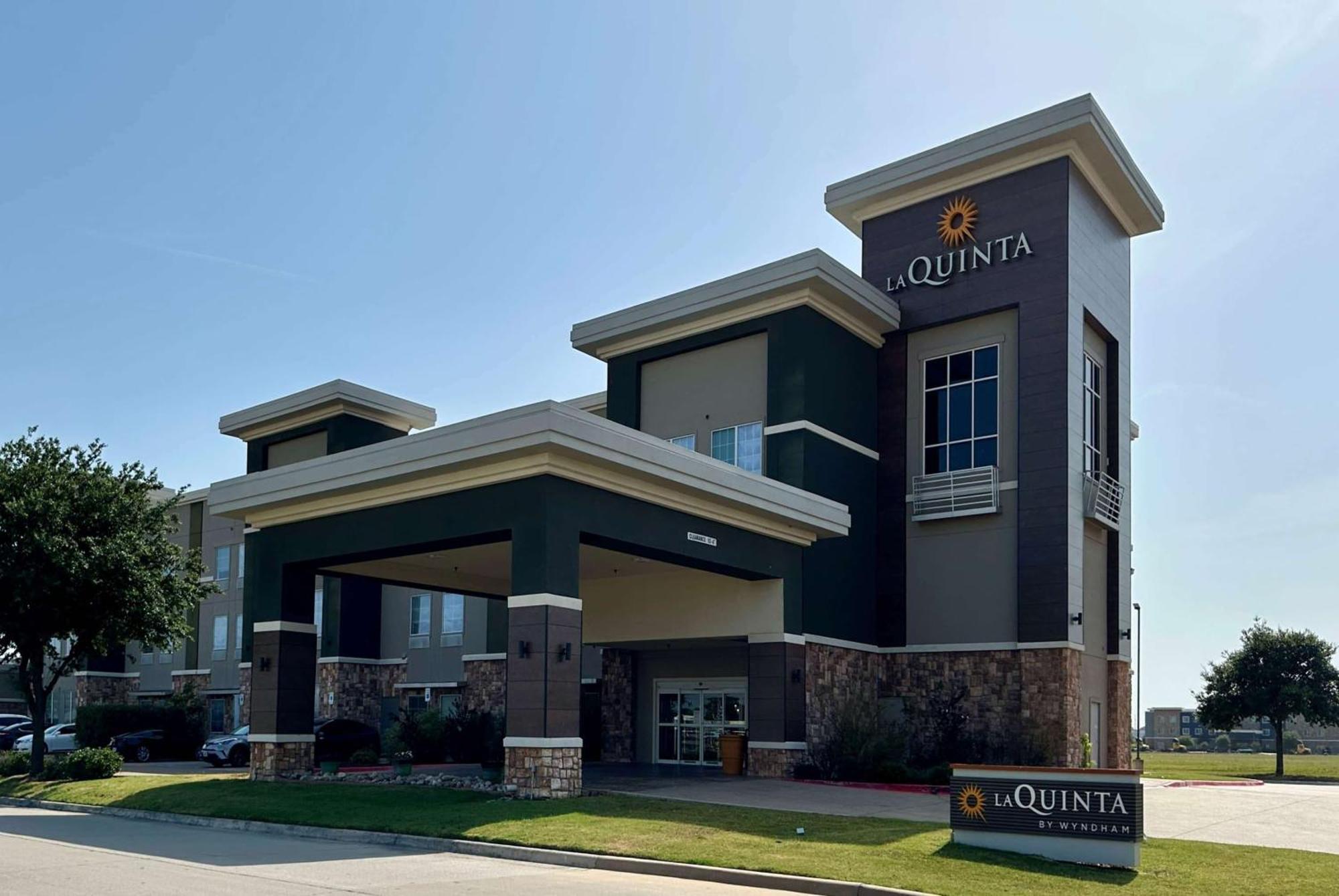 La Quinta By Wyndham Ft. Worth - Forest Hill, Tx Luaran gambar