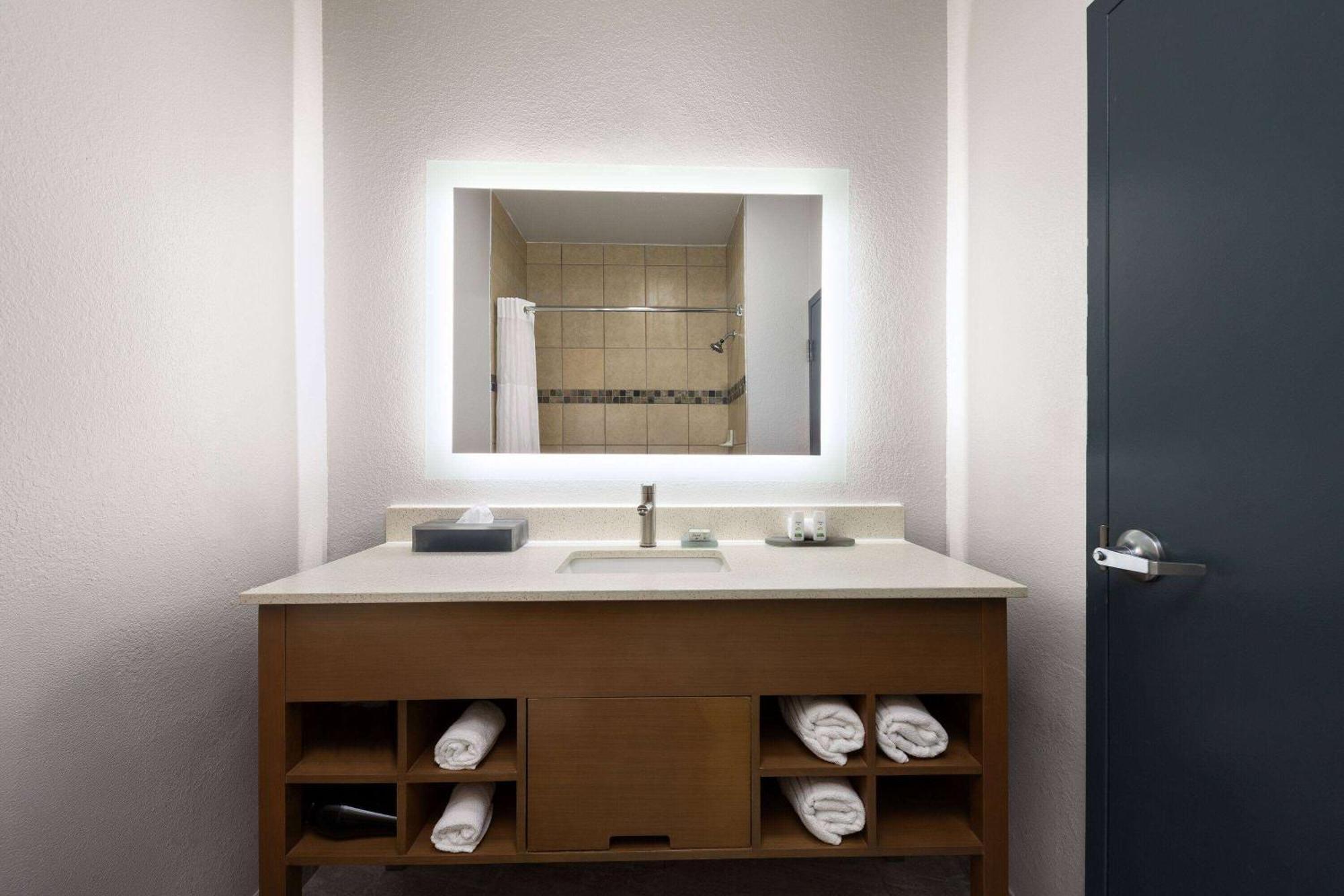 La Quinta By Wyndham Ft. Worth - Forest Hill, Tx Luaran gambar